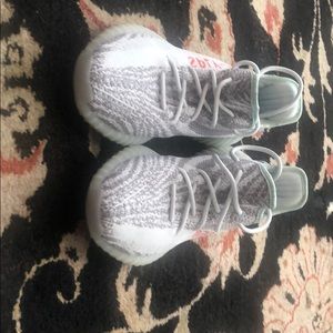 Yeezy Boost 350 V2 Blue Tint